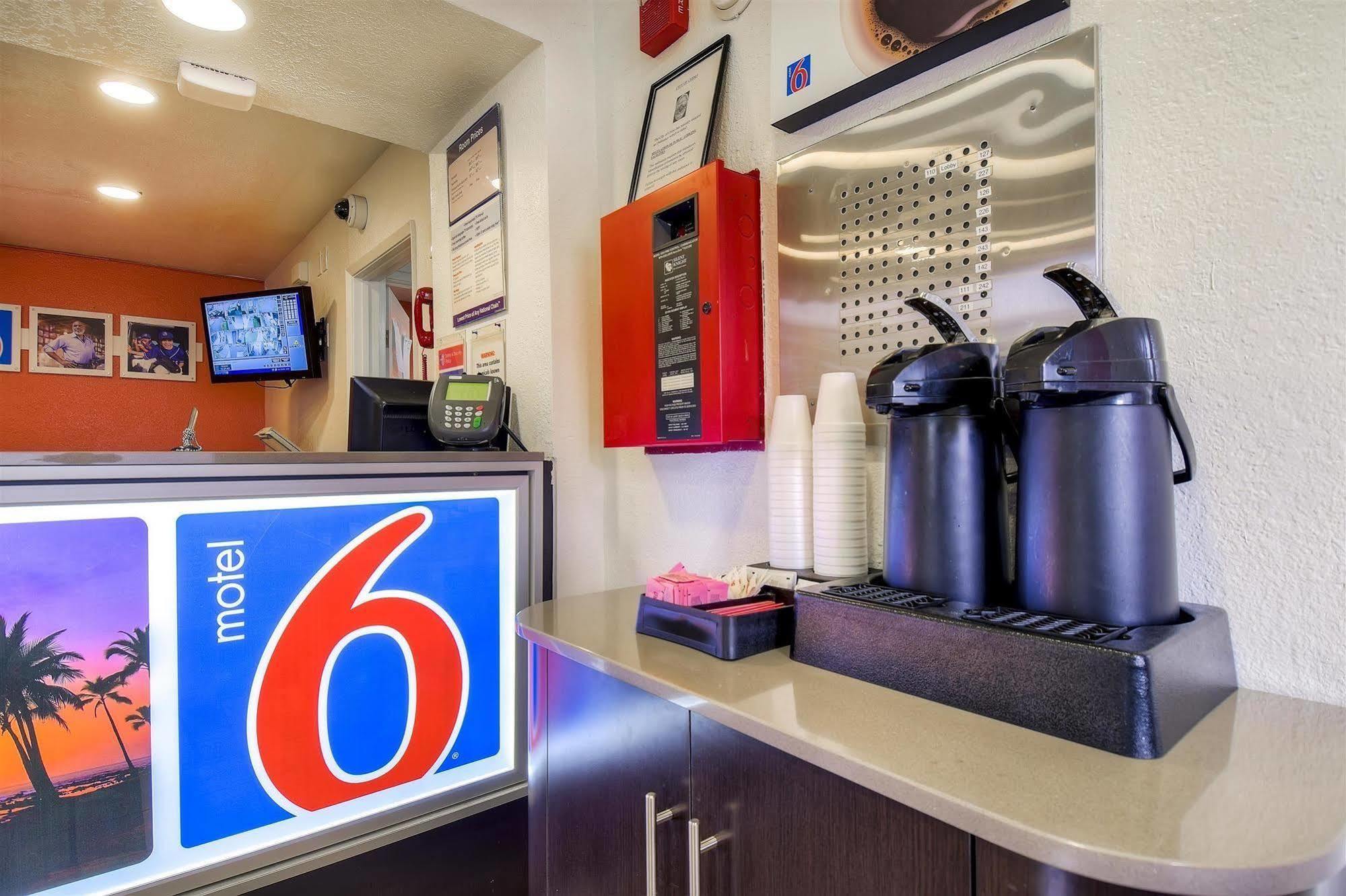 Motel 6-Chino, Ca - Los Angeles Area エクステリア 写真
